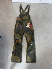 Burton WB Avalon Bib Pant in the "Forest Poppyfield" picture