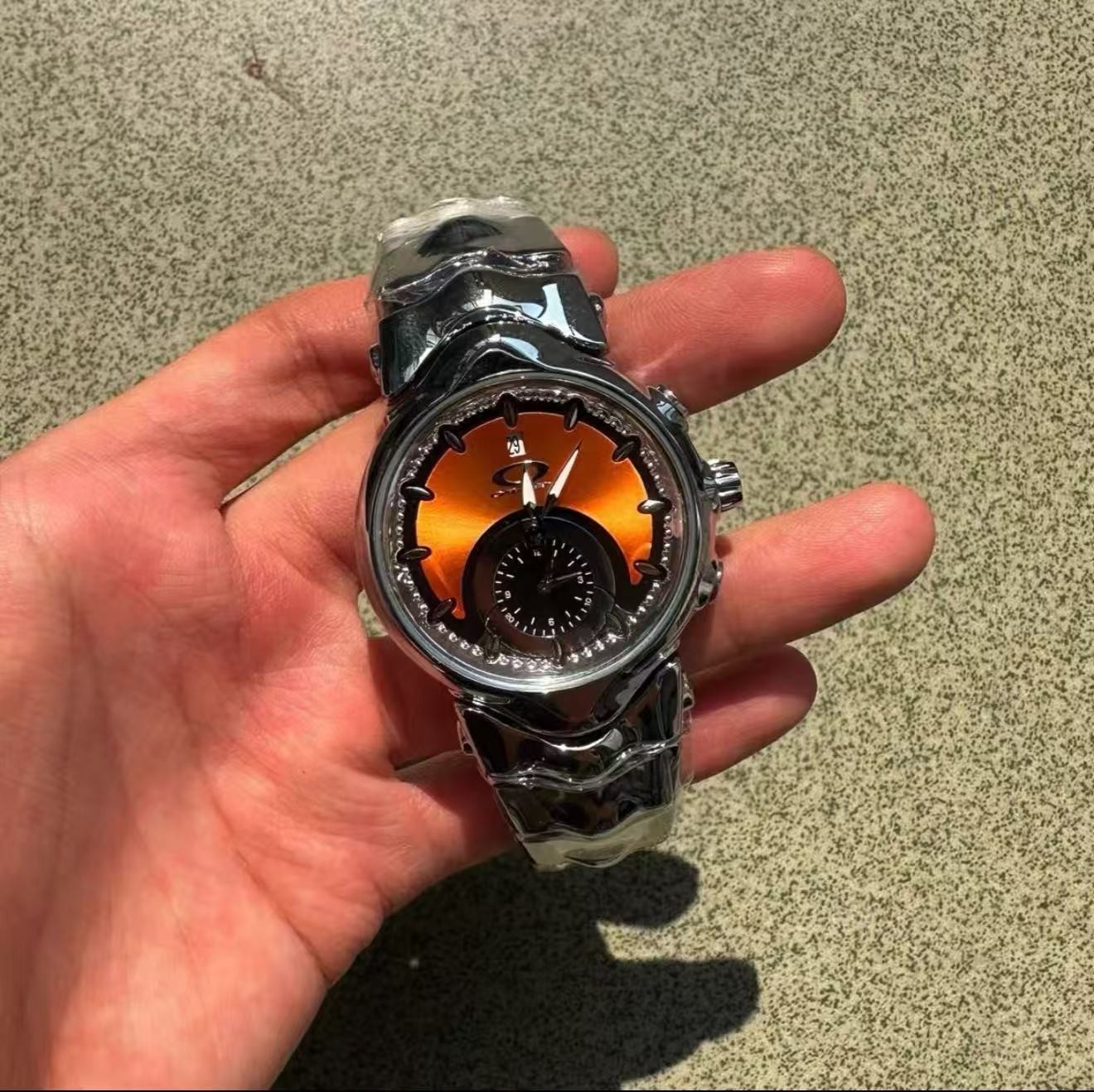 Oakley Vintage Watch Y2K Retro 2000s Rare Unisex Wristwatch Fashion Accessory Oakley Vintage Watch Y2K Retro 2000s Rare Unisex Wristwatch Fashion Accessory