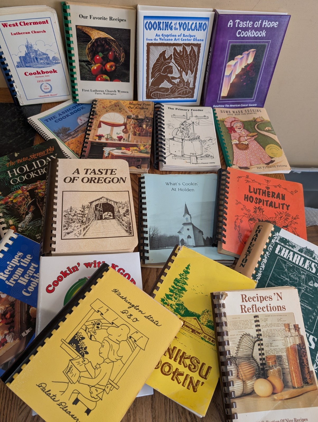 LOT OF 5 COOKBOOKS - RANDOM Vintage, Spiral, Community, Church, Etc Cookbook Lot LOT OF 5 COOKBOOKS - RANDOM Vintage, Spiral, Community, Church, Etc Cookbook Lot