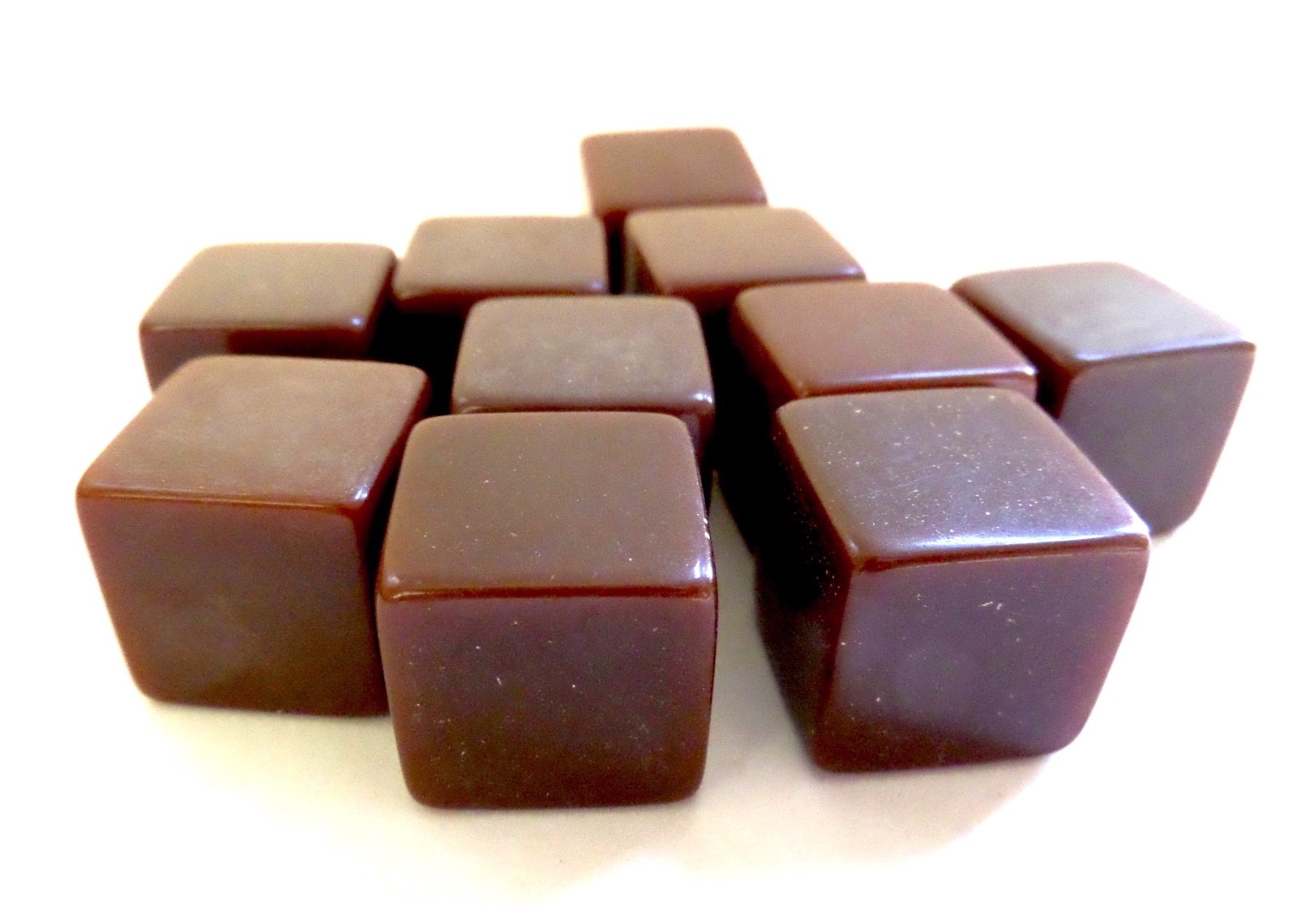 CATALIN BROWN 10 CUBES Brown 18.88mm by Bakelite Vintage 88g