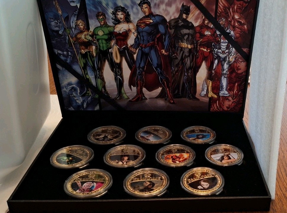 Justice League 10 Piece-24K Gold Plated- Collectors Set-In Nice Display Case