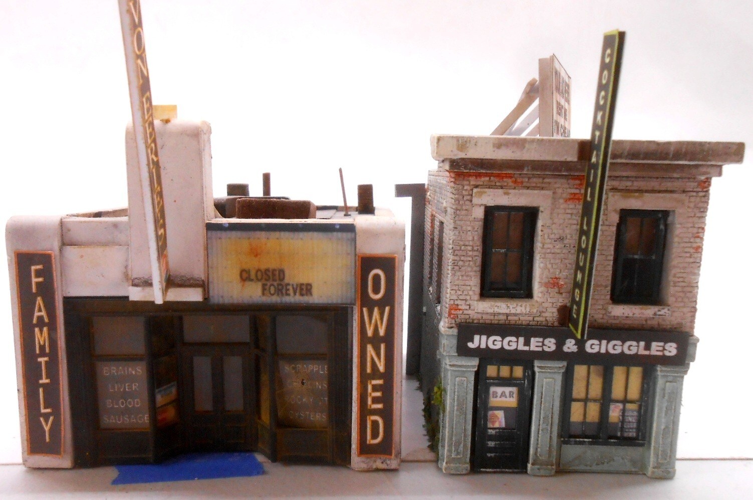 Downtown Deco O Scale Gauge Building 2 Kit Lot Beer & Brains Save Best Detail Downtown Deco O Scale Gauge Building 2 Kit Lot Beer & Brains Save Best Detail