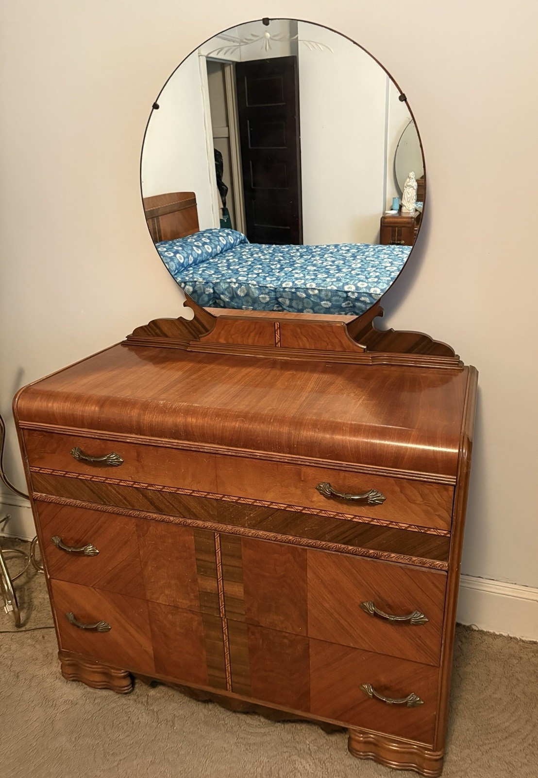 Art Deco Antique Wood Bedroom Set Full Bed Dressers Vanity Nightstands Carvings