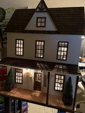 1:12 customized Vermont Farmhouse Jr Dollhouse Furnished w/ Lights  picture