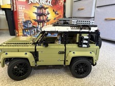LEGO TECHNIC: Land Rover Defender (42110) picture