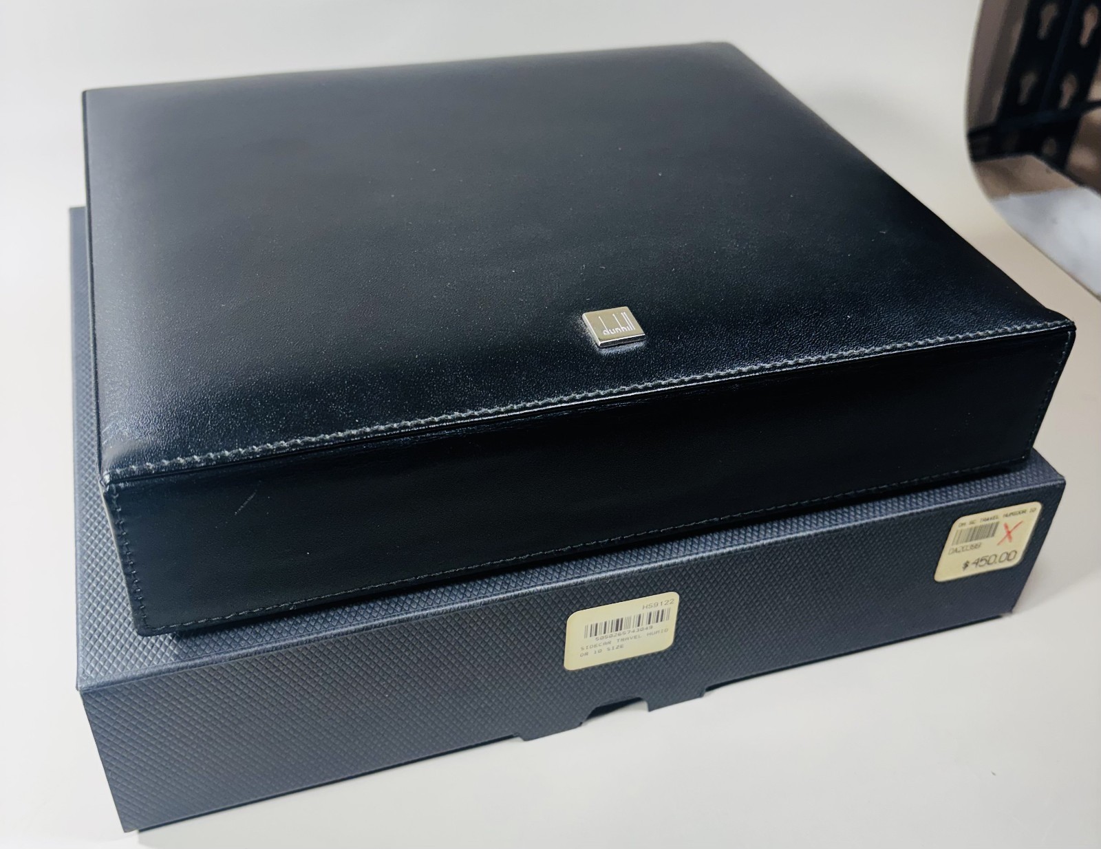 Dunhill Sidecar Travel Humidor 10 Cigar Black Leather NEW IN BOX HS9122 Dunhill Sidecar Travel Humidor 10 Cigar Black Leather NEW IN BOX HS9122