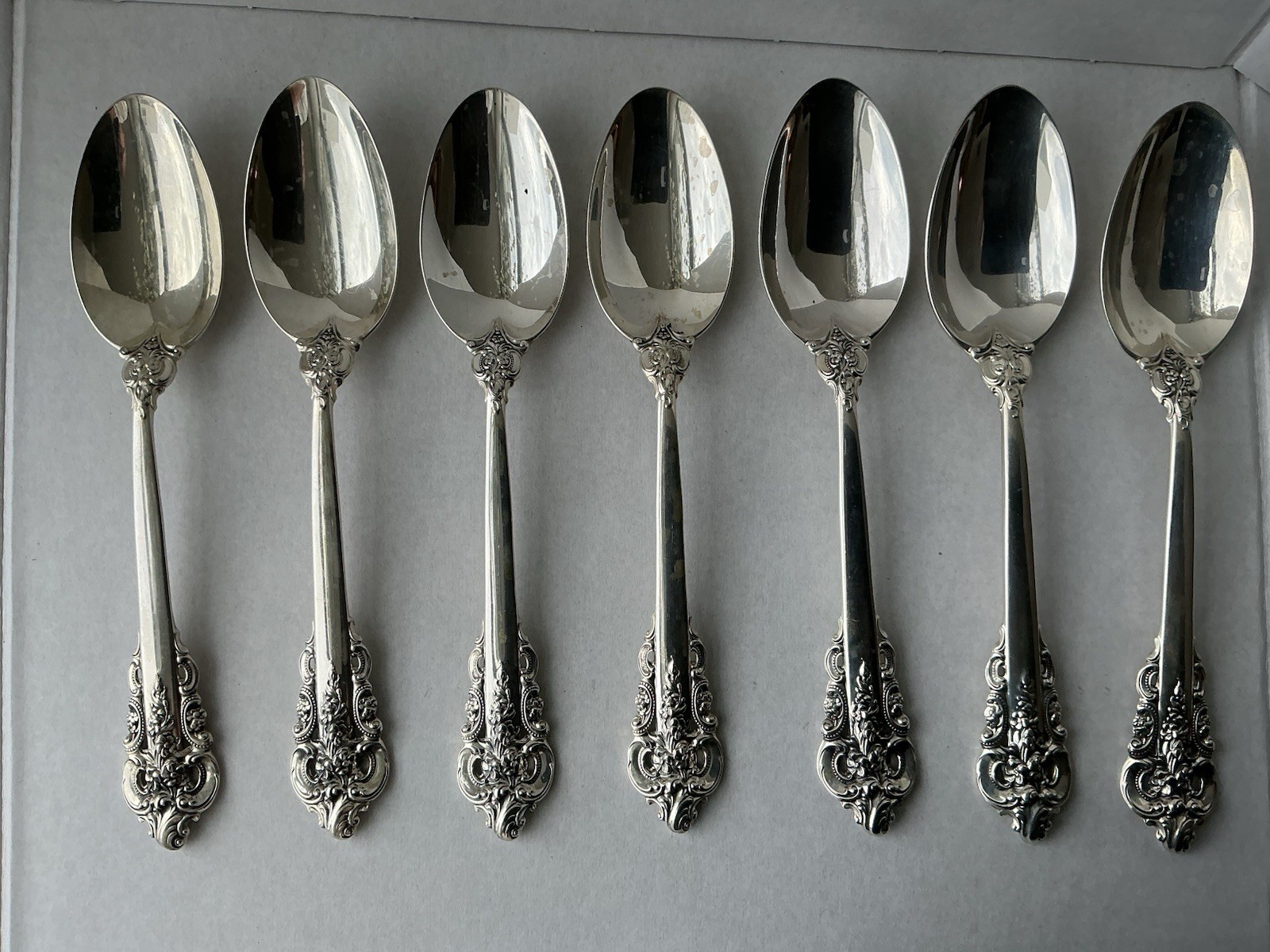 Grande Baroque Wallace Sterling Silver individual Oval Soup Spoon 7” (1) Spoon Grande Baroque Wallace Sterling Silver individual Oval Soup Spoon 7” (1) Spoon