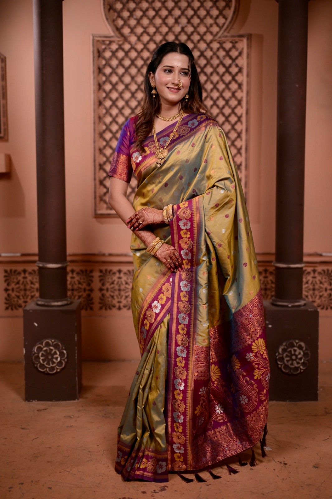 Designer Sari Bollywood Bridal Silk Saree Blouse South Indian Ethnic Ready made Designer Sari Bollywood Bridal Silk Saree Blouse South Indian Ethnic Ready made