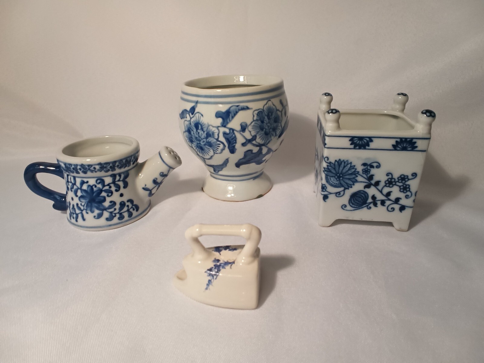 Blue & White (4) Piece Minature Knick-knacks Set