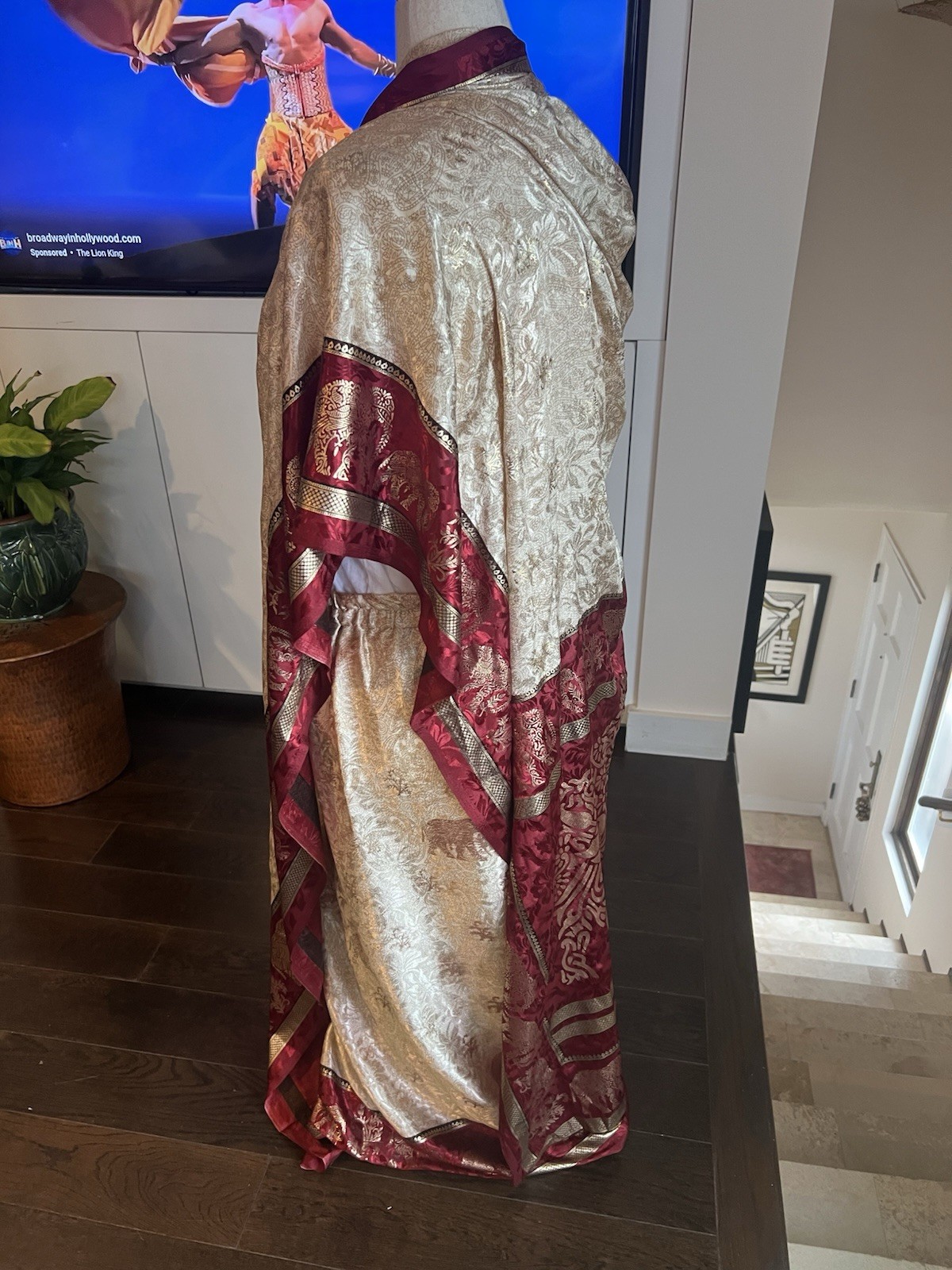 Sari Handmade Silk Saree South Indian Party Wear Size XL Red, Gold & Ivory Sari Handmade Silk Saree South Indian Party Wear Size XL Red, Gold & Ivory