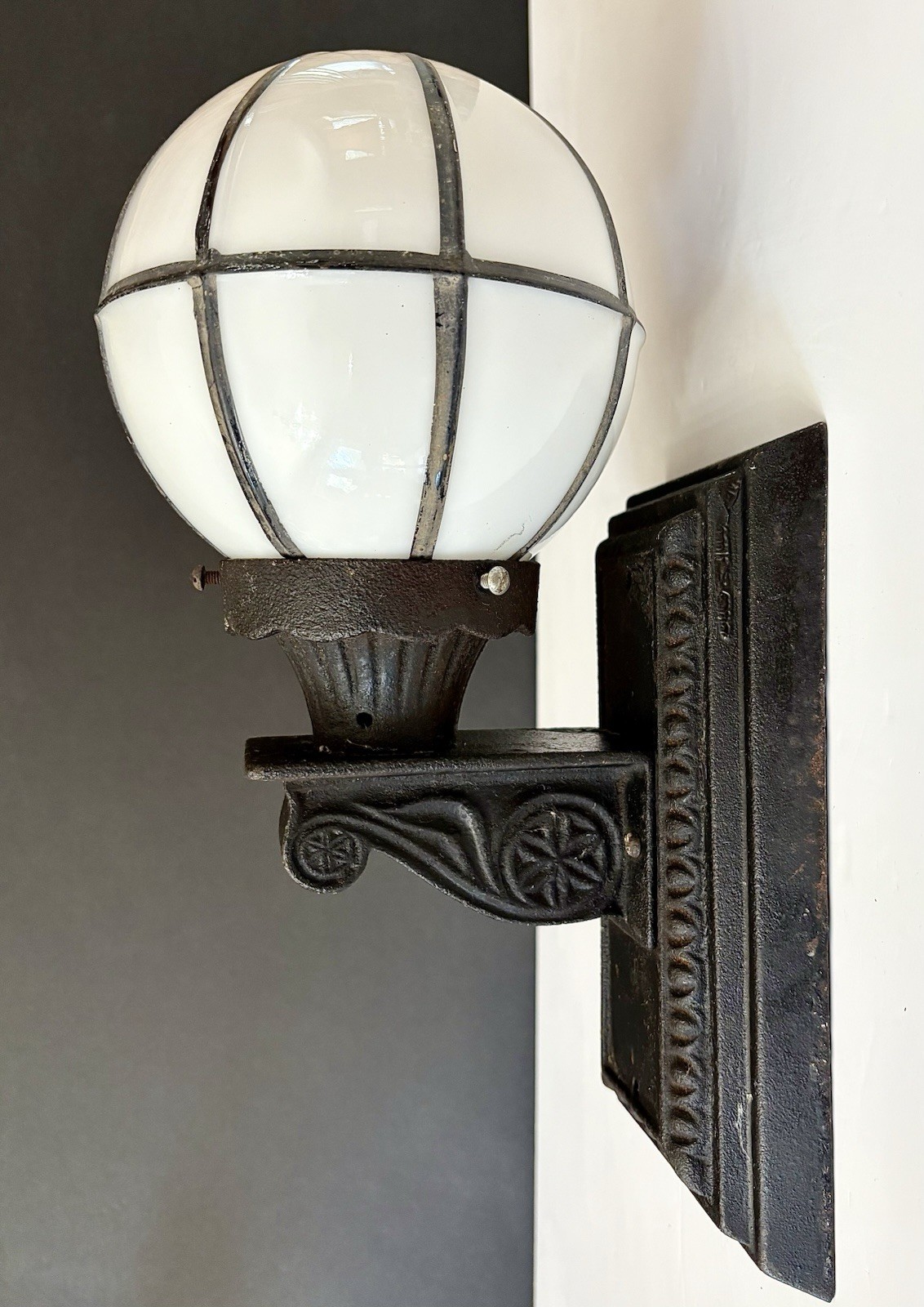 Antique Original Early 1900s 20s Art Deco Metropolitan Cast Iron Light Sconce Antique Original Early 1900s 20s Art Deco Metropolitan Cast Iron Light Sconce