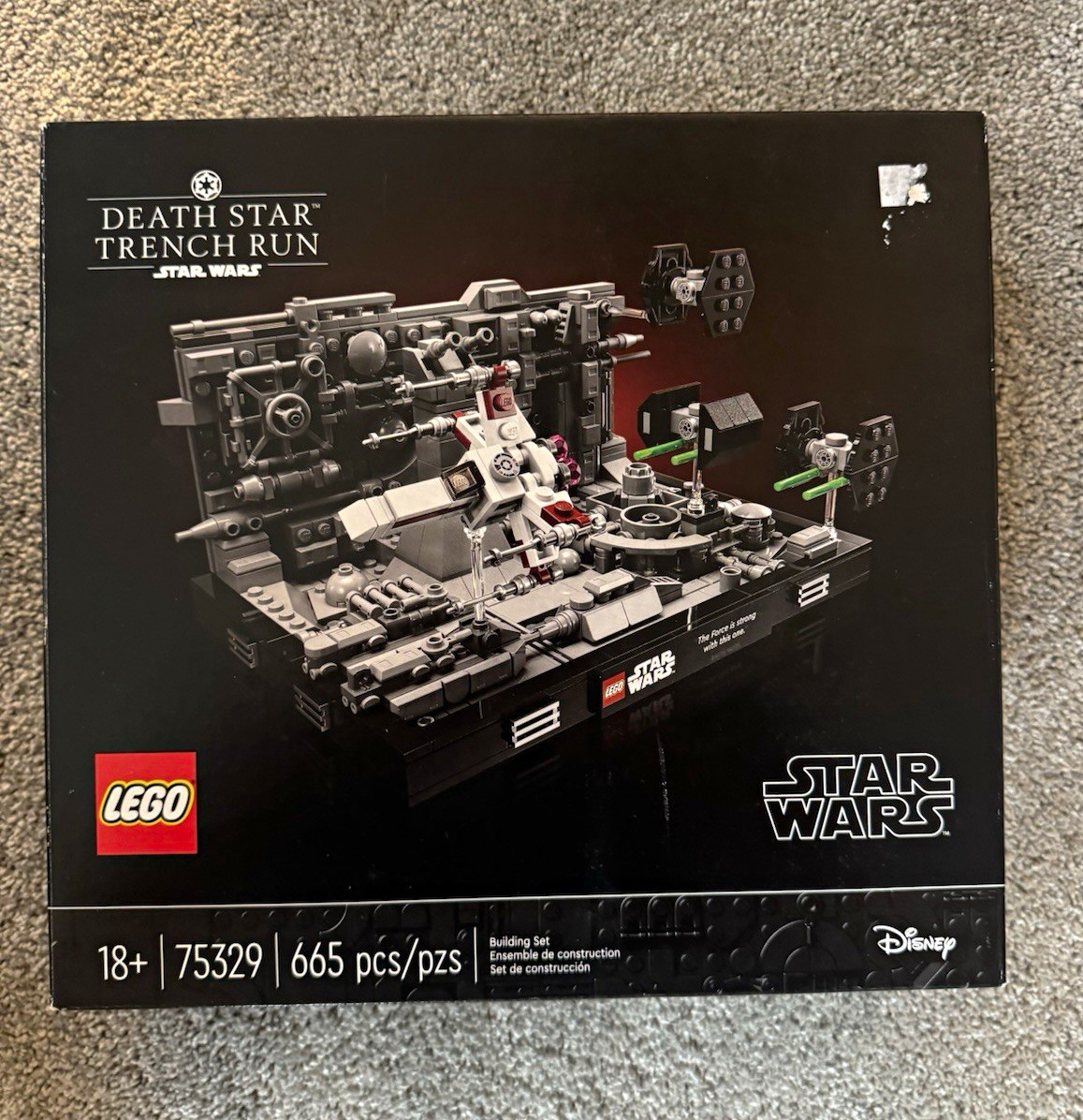 LEGO Star Wars Death Star Trench Run Diorama 75329 Complete Set 665 pcs SEALED