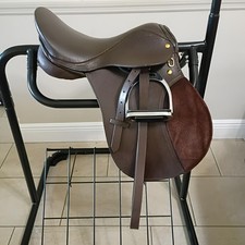 17" Regent Saddlery All Purpose English Saddle Package picture
