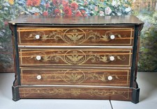Doll dresser, ex-Rosalie Whyel doll museum collection, German, Hapsburg haroldry picture