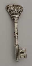 Vintage Sterling Silver Royal Crown Key Brooch Heraldic Imperial Shield Pin 0.2o picture