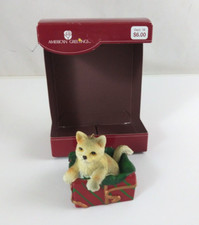 2009 American Greetings Cat Sitting In Present Box Pet Ornament picture