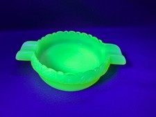 Uranium Glass Alcatite Alladin Ashtray Opaline Vintage c1942 Glow USA Depression picture