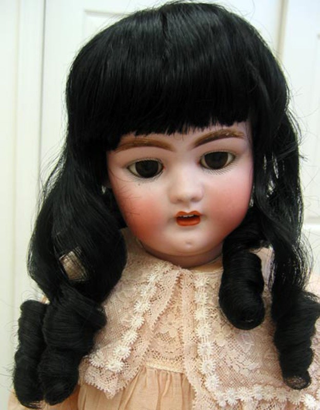 Carlotta WIG Black size 9-10 long sausage curls, bangs Antique or Modern Dolls Carlotta WIG Black size 9-10 long sausage curls, bangs Antique or Modern Dolls