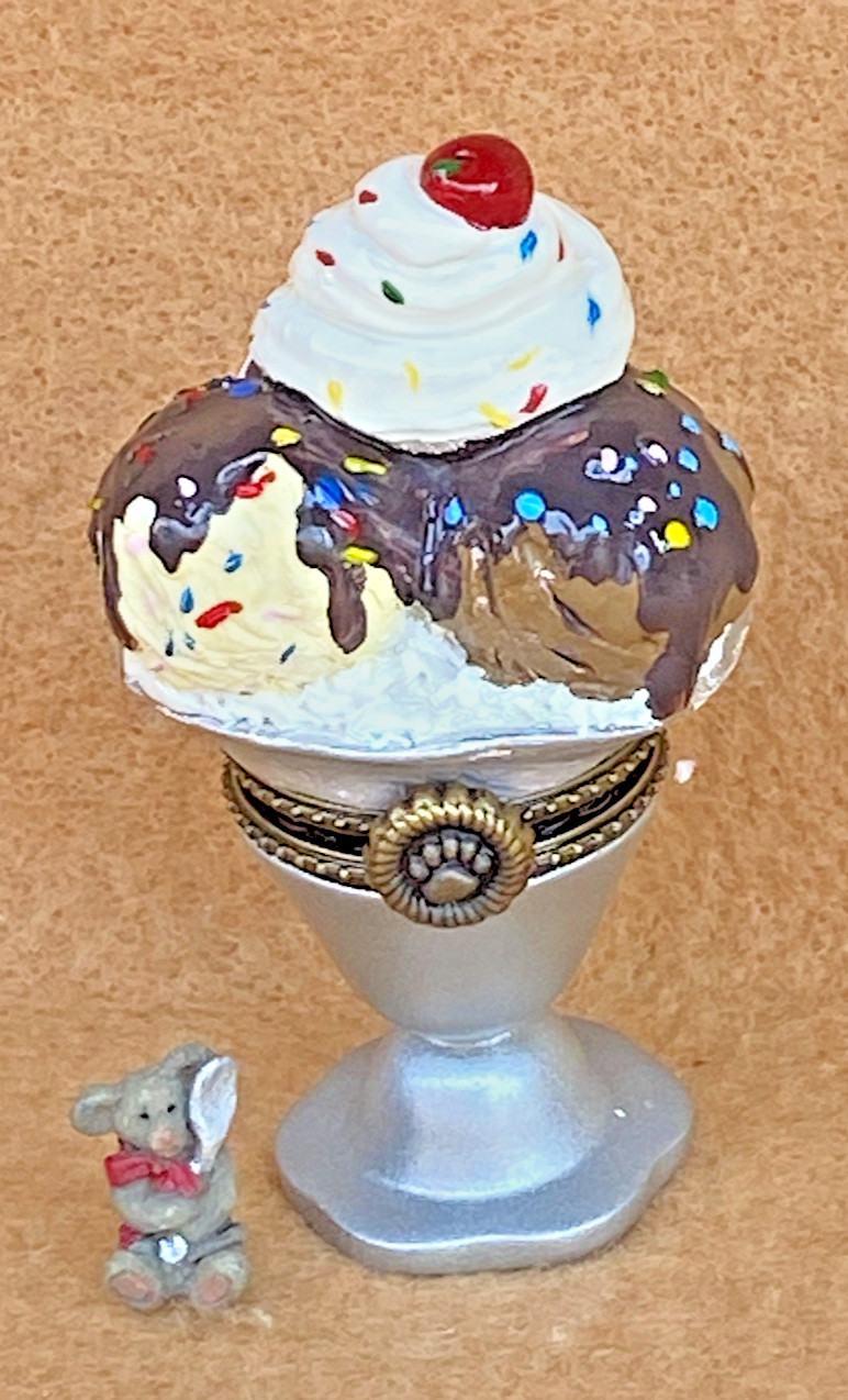 Boyds Bears 2012 Sprinkle’s Sundae with Scoop McNibble NIB 1E/970 Boyds Bears 2012 Sprinkle’s Sundae with Scoop McNibble NIB 1E/970