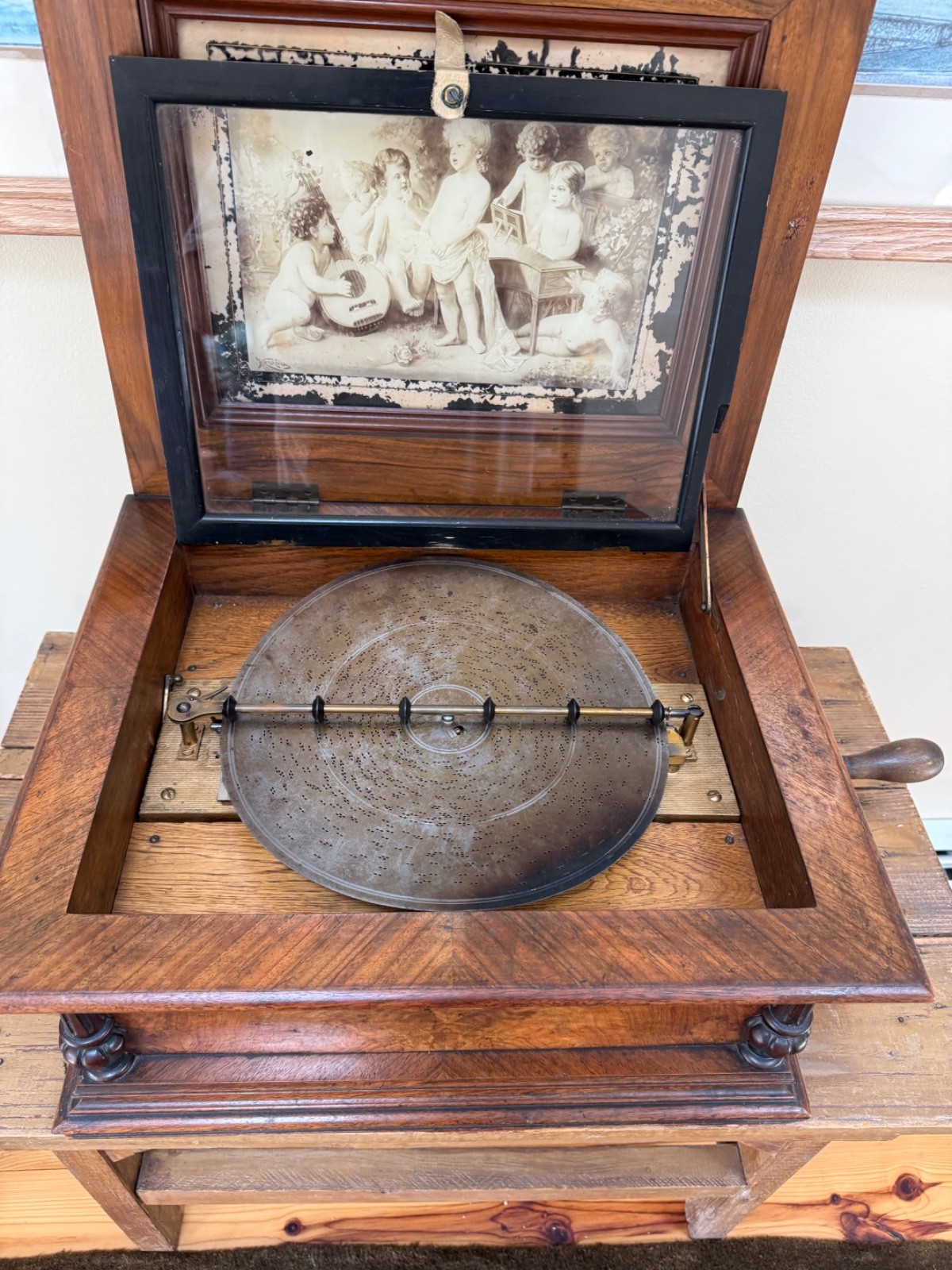music box vintage antique