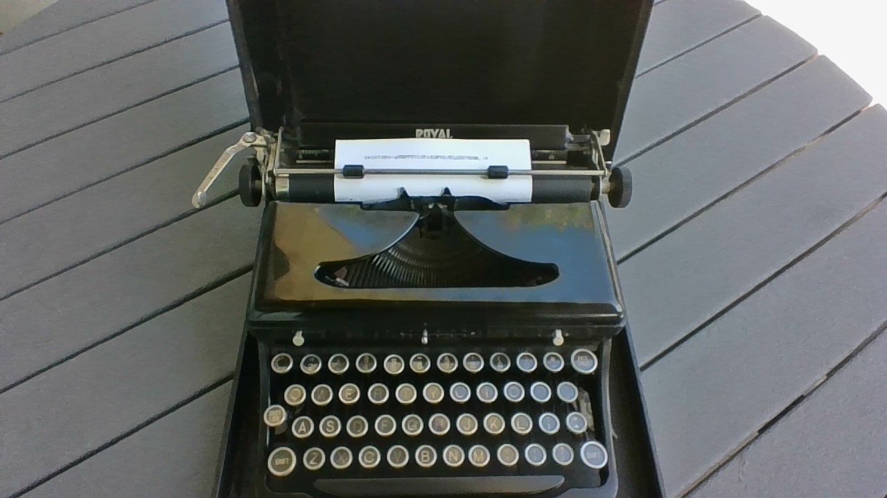 Royal Compact 12"x12"x6" Typewriter *Mechanically Refurbished*+OEM Painted*Orig.