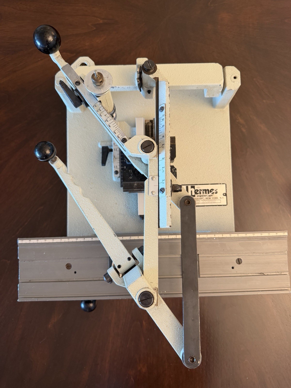 New Hermes Engravograph N2 Manual Engraving Machine Vise Centering Vise Part New Hermes Engravograph N2 Manual Engraving Machine Vise Centering Vise Part