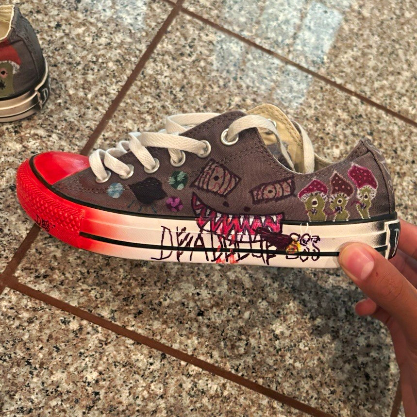 Converse Chuck Taylor All Star Low Top Custom Painted Graffiti Gray/Red US 7