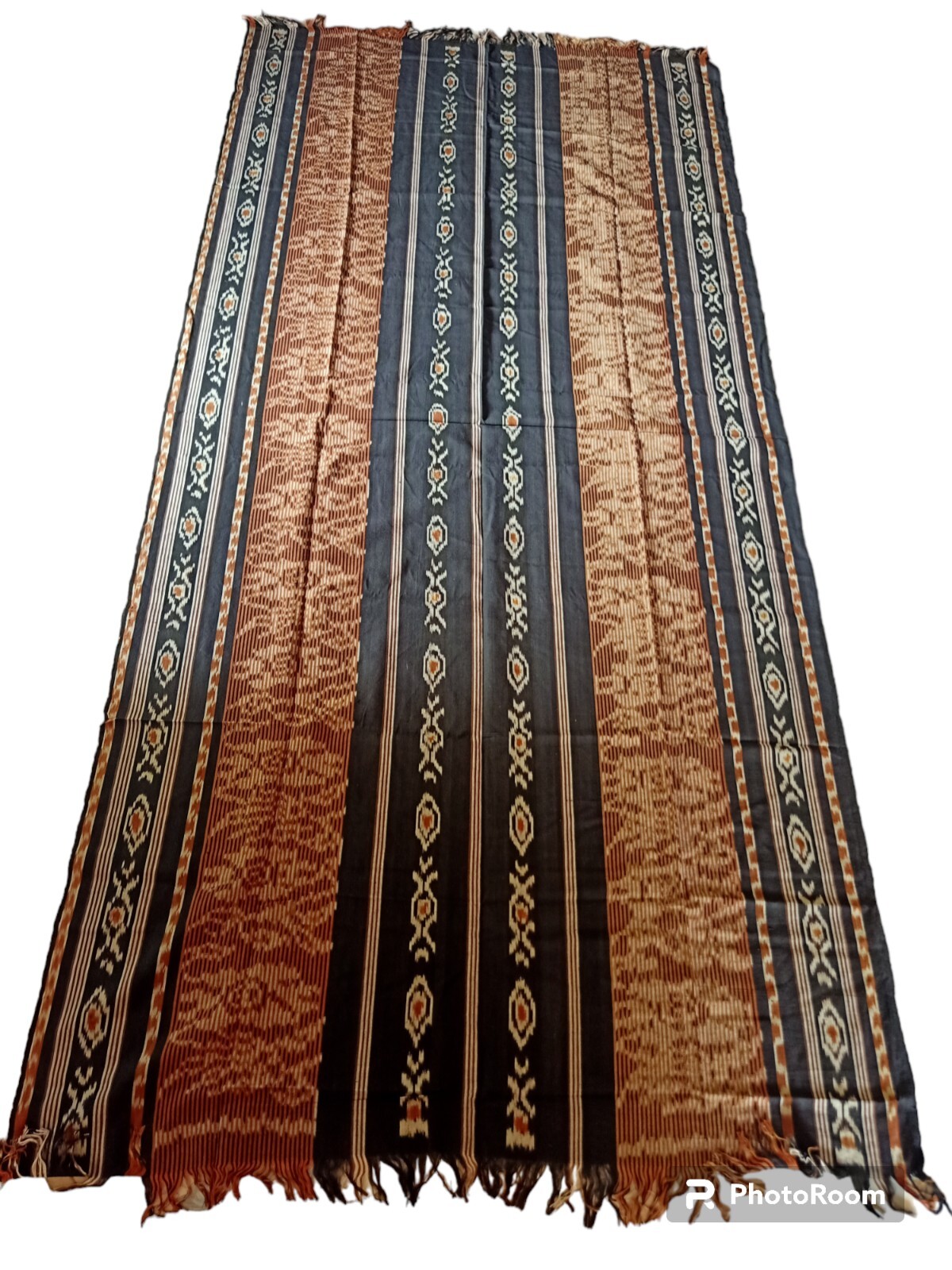 TENUN IKAT ETHNIC HANDWOVEN TEXTILES INDONESIA FOR BLANKET HOME DECORATION KB04 TENUN IKAT ETHNIC HANDWOVEN TEXTILES INDONESIA FOR BLANKET HOME DECORATION KB04