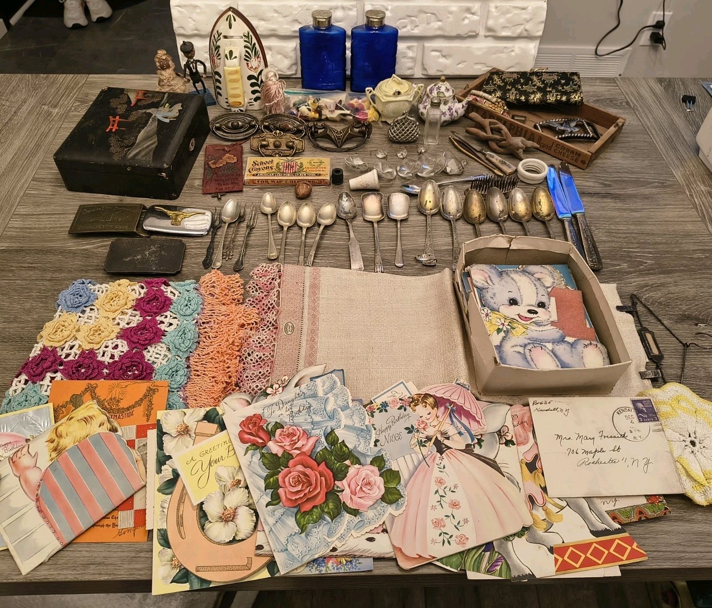 Estate Box Lot Vinatge Collectibles Smalls Junk Drawer greeting Cards and more