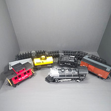 Rio Grande Model Train Set Steam Locomotive Tender Caboose Tank Car Box Car picture