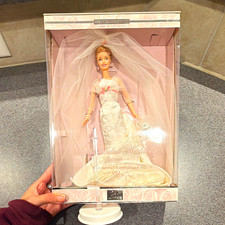 Barbie Bridal Collection Sophisticated Wedding Doll w/ Veil 2002 Mattel picture