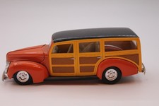 RACING CHAMPIONS HOT ROD Orange 40 FORD WOODIE Car 1:24 SCALE DIE CAST picture