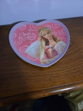 barbie collector plates And Bratz Plate picture