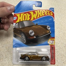 Hot Wheels 2026 Super Treasure Hunt Porsche 911 Carrera RS 2.7 sealed picture