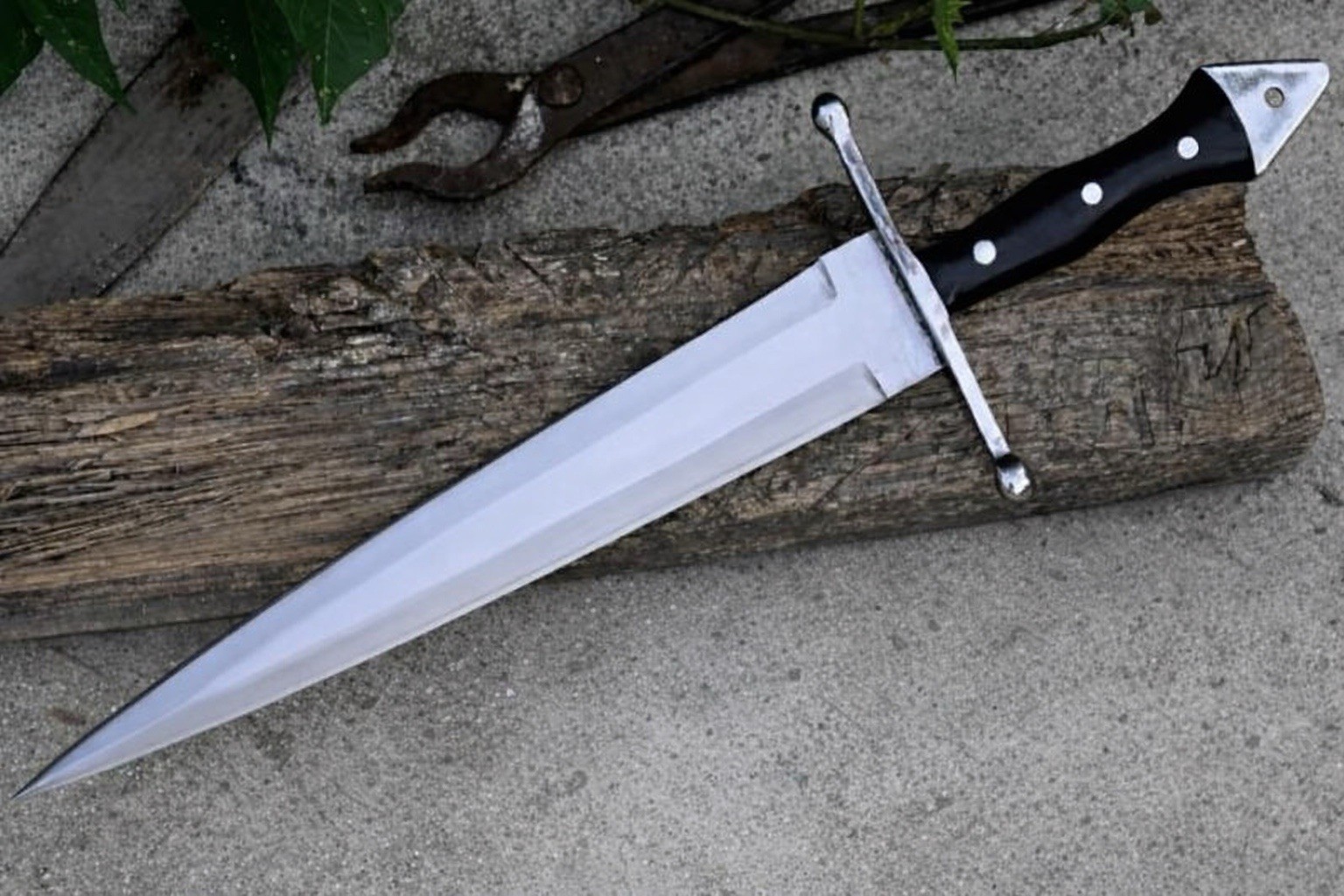 14” handmade Carbon Steel double edge dagger knife Fighting War Skull Crusher