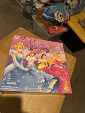 Disney Theme Park Edition PRETTY PRETTY PRINCESS Game ** New Sealed ** 2005 picture