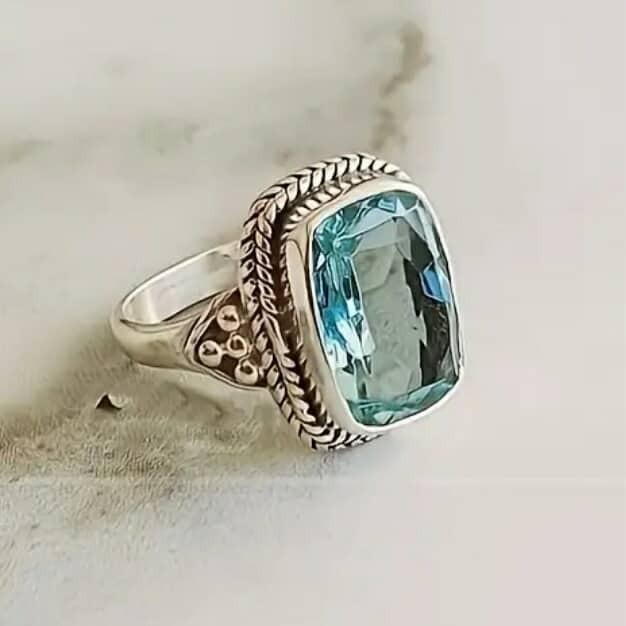 Elegant 925 Sterling Silver Blue Topaz Fashion Wedding Engagement Ring Size 8 Elegant 925 Sterling Silver Blue Topaz Fashion Wedding Engagement Ring Size 8