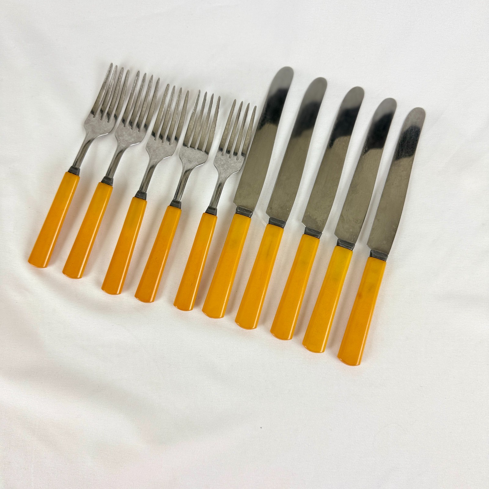 Vtg Glo Hall Canada Bakelite Stainless Butterscotch Forks and Knives Picnic Set