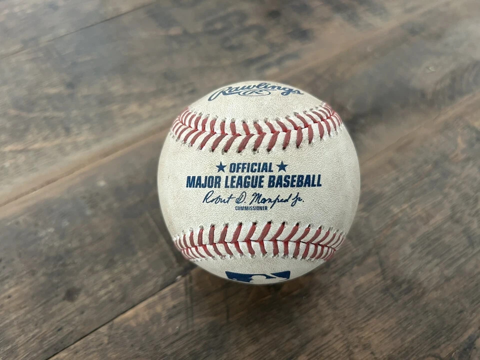 Rawlings Official Major League Baseball -GAME PREPPED (rubbed) Read Description Rawlings Official Major League Baseball -GAME PREPPED (rubbed) Read Description
