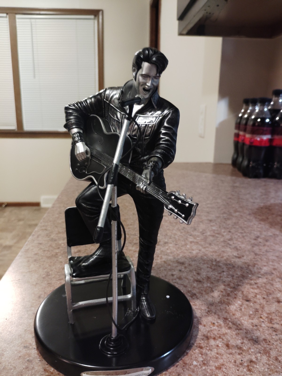 Elvis Presley ’68 Comeback Platinum Edition Hamilton Collection Figurine #1292