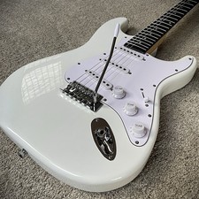 Full-Size Olympic White Electric Guitar with Rosewood Fretboard, S-S-S Pickups picture