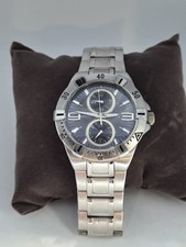 2 Men Watches 1 Fossil 1 GUESS Minor Use Both Need Batteries As-Is picture