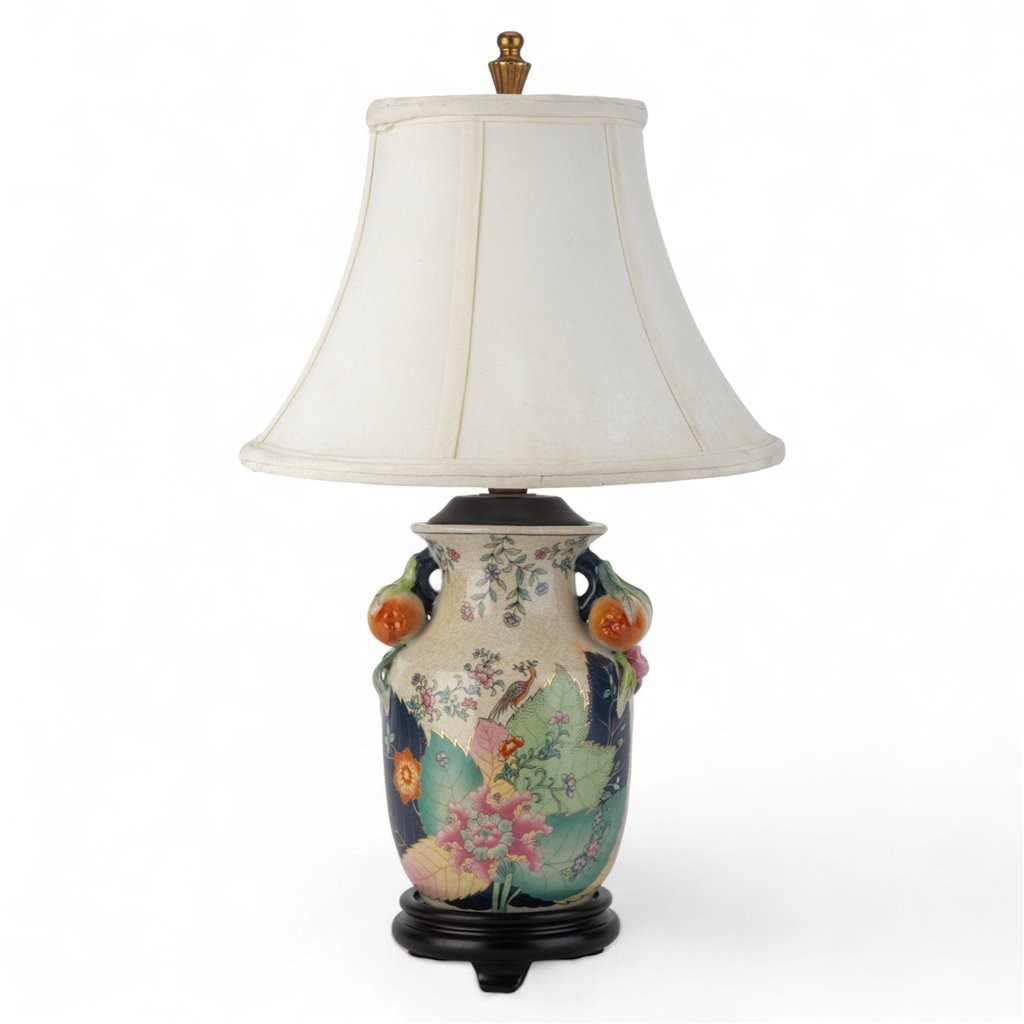 Chinese oriental PORCELAIN TOBACCO LEAF TABLE LAMP 21" w/ shade