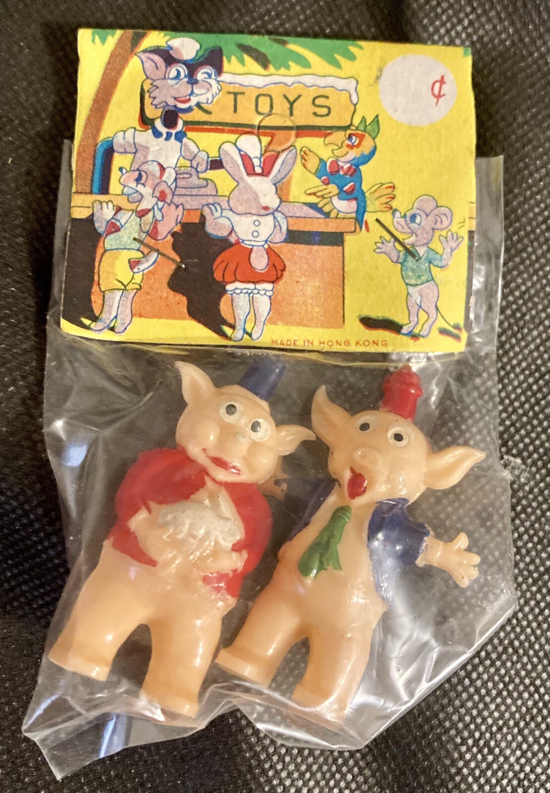 Vintage Dimestore 1960 Hand Painted Plastic Pigs NOS Original Pack Hong Kong