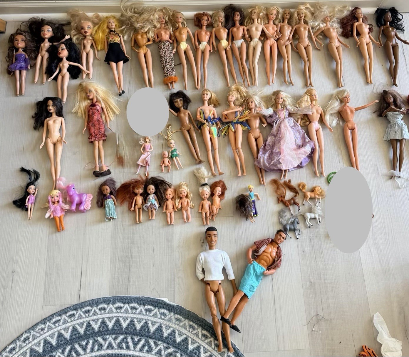 Large Barbie & Bratz Fashion Doll Lot – Dolls, Mini Dolls, Ken Dolls accessorie