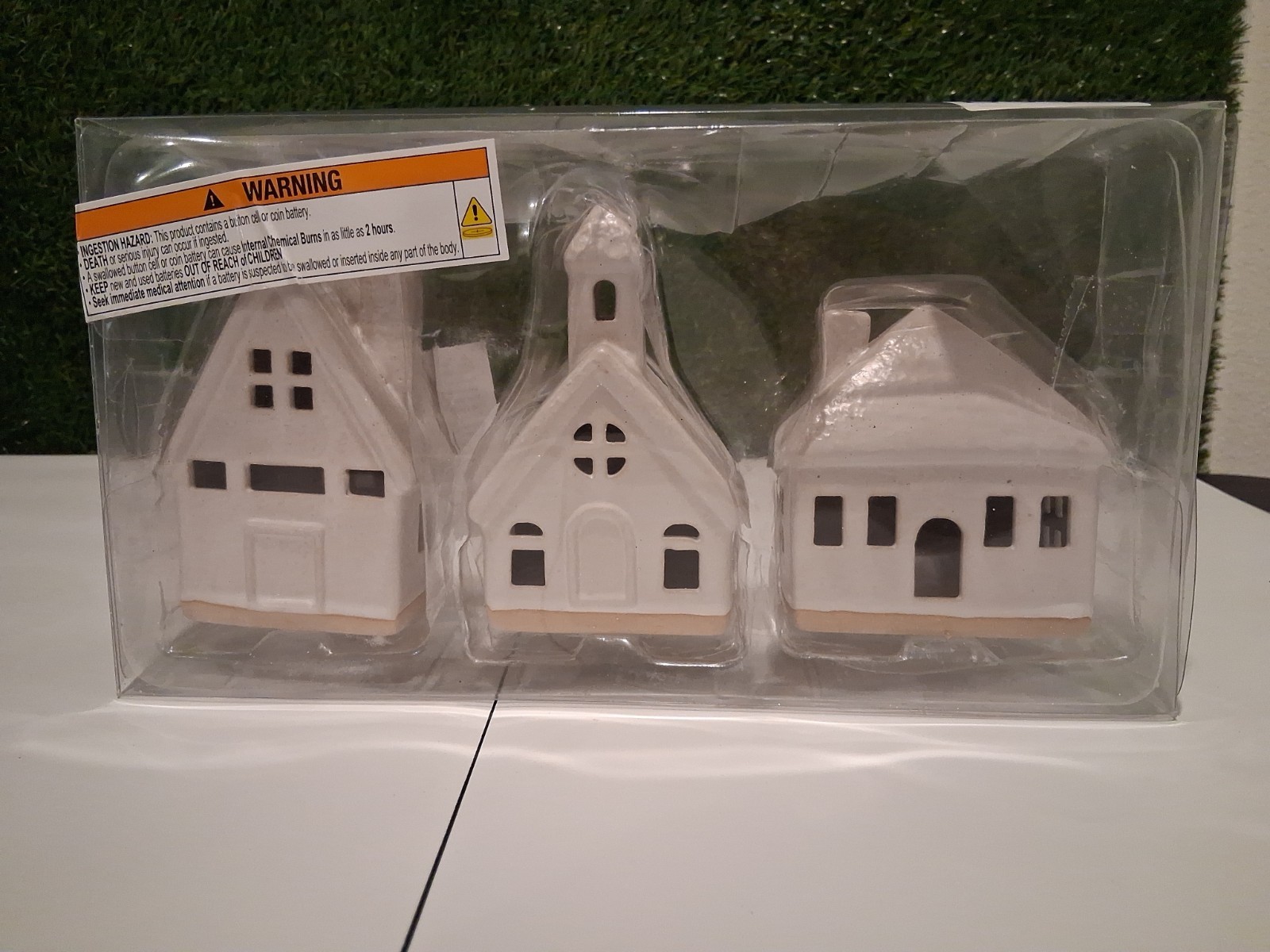 Target Wondershop Christmas Lit Ceramic Village Houses Set of 3 White New Target Wondershop Christmas Lit Ceramic Village Houses Set of 3 White New