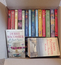 Lot of 24 Romance  woman lit bestsellers - Paperbacks random mixed authors picture