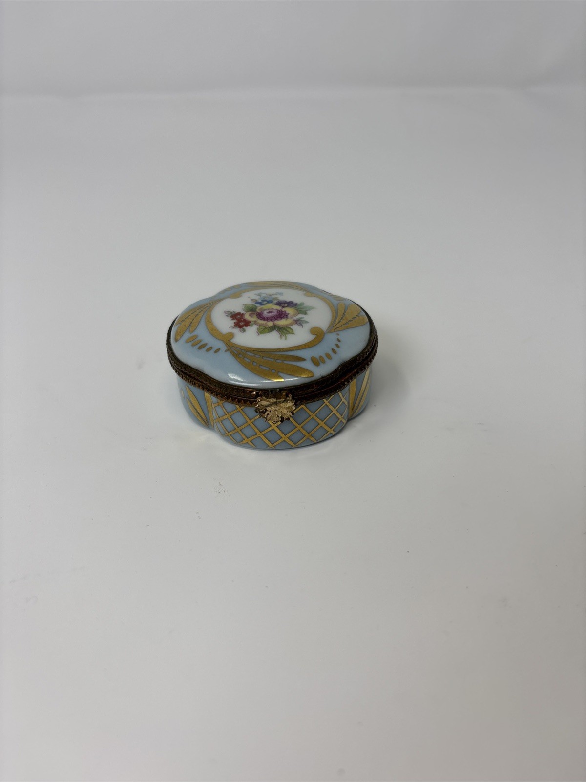 Antique Limoges Porcelain 2.5" Hinged Trinket Box