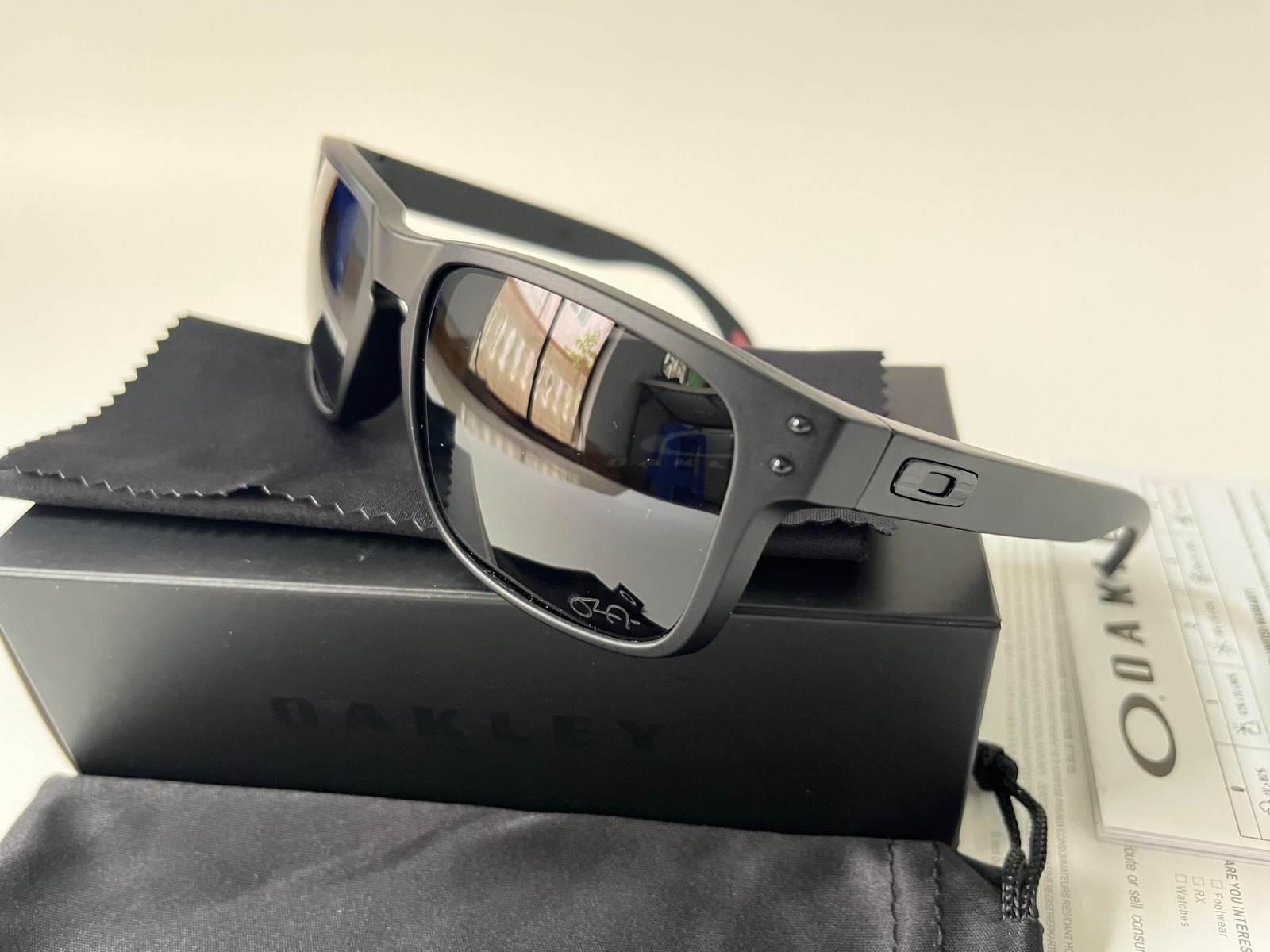 Oakley Holbrook 009102 Sunglasses Matte Black Mirror Gray Polarized Sunglasses Oakley Holbrook 009102 Sunglasses Matte Black Mirror Gray Polarized Sunglasses