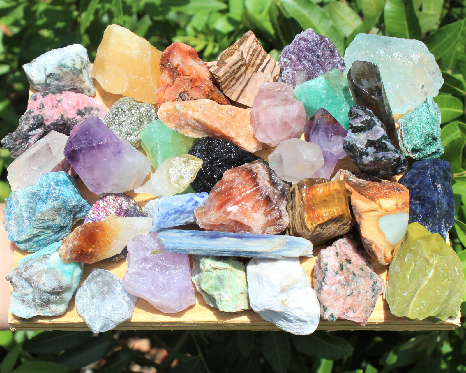 1000 Carat Crafters Collection Mixed Stones - Natural Raw Crystal Assortment 1000 Carat Crafters Collection Mixed Stones - Natural Raw Crystal Assortment